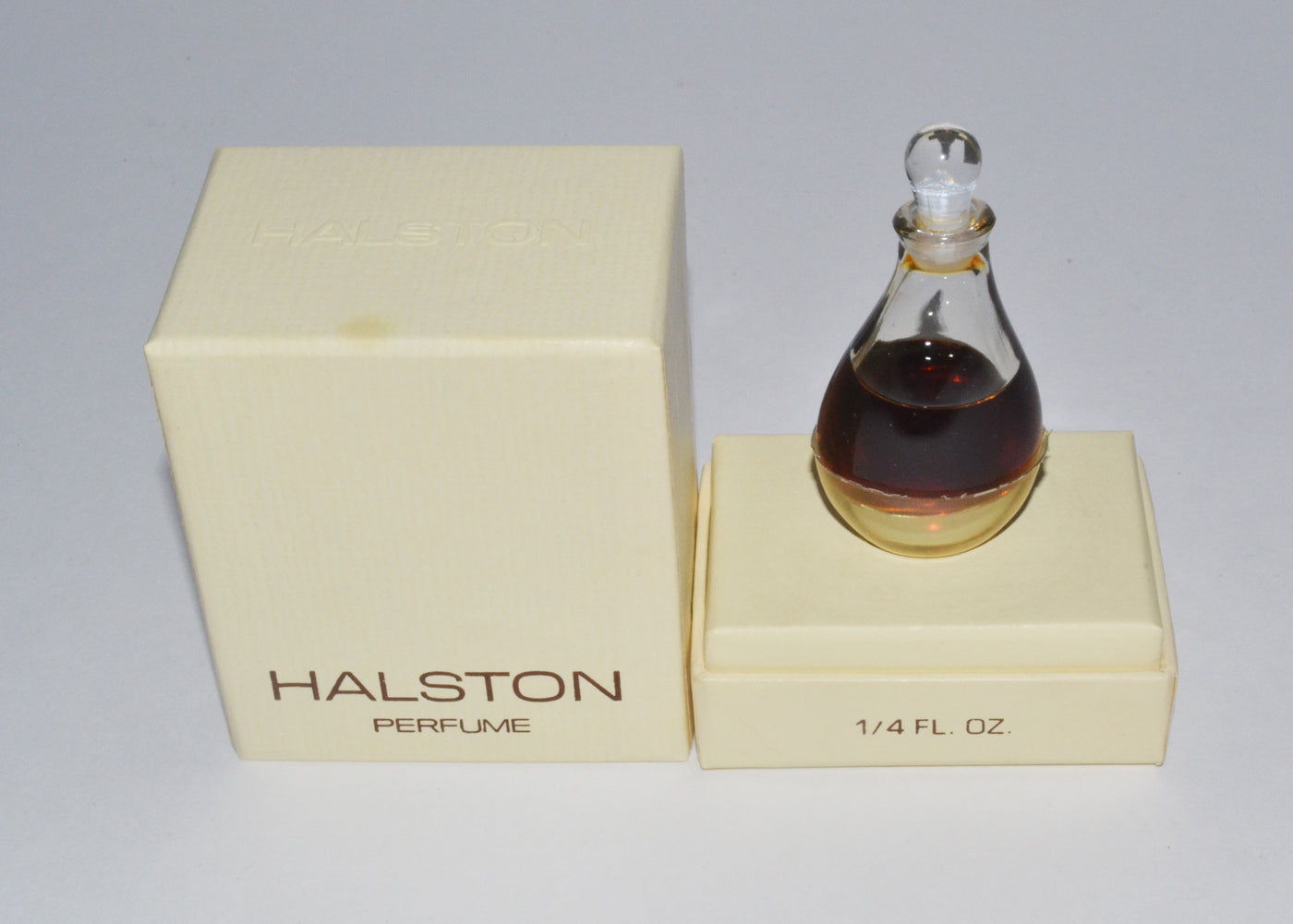 Halston Parfum