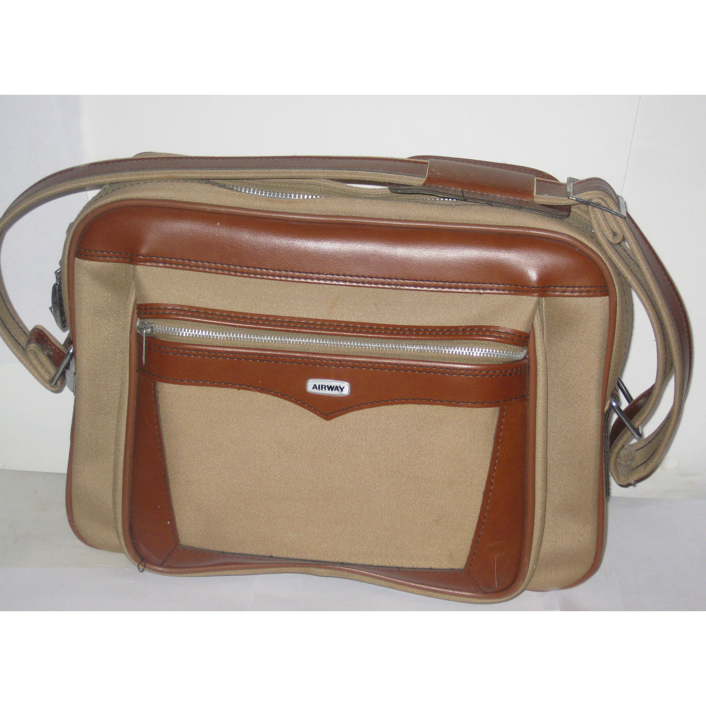 Vintage Brown Vinyl Travelbag By Airway 
