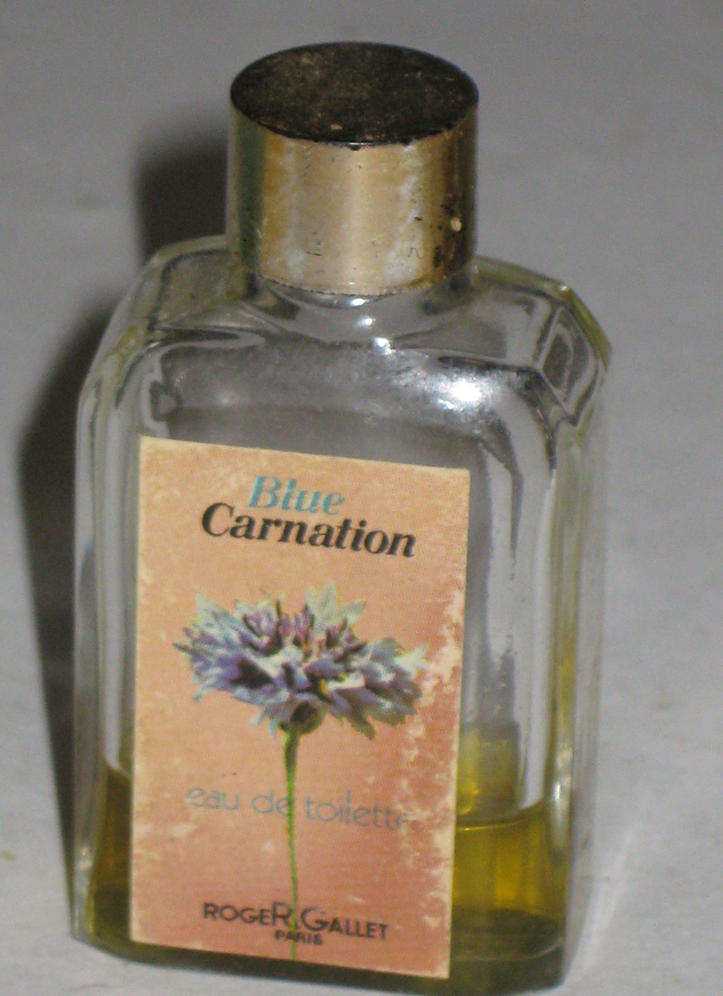 Roger & Gallet Blue Carnation Eau De Toilette Mini Quirky Finds