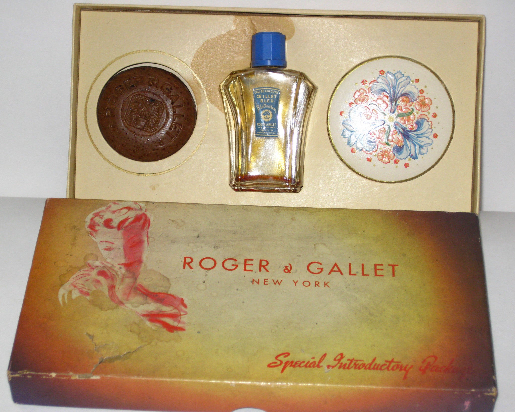 Roger & Gallet Blue Carnation Gift Set Quirky Finds