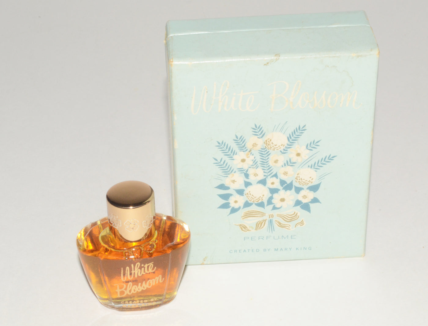 Rare White Blossom Perfume By Mary King
