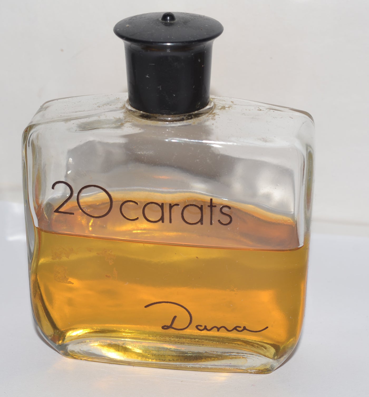 20 Carats Eau De Parfume By Dana