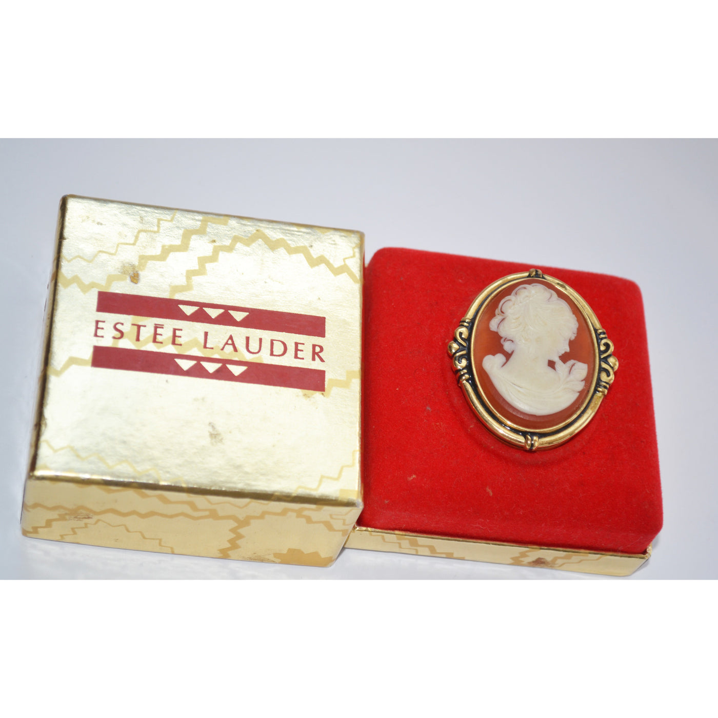 Vintage Youth Dew Perfume Compact By Estee Lauder 