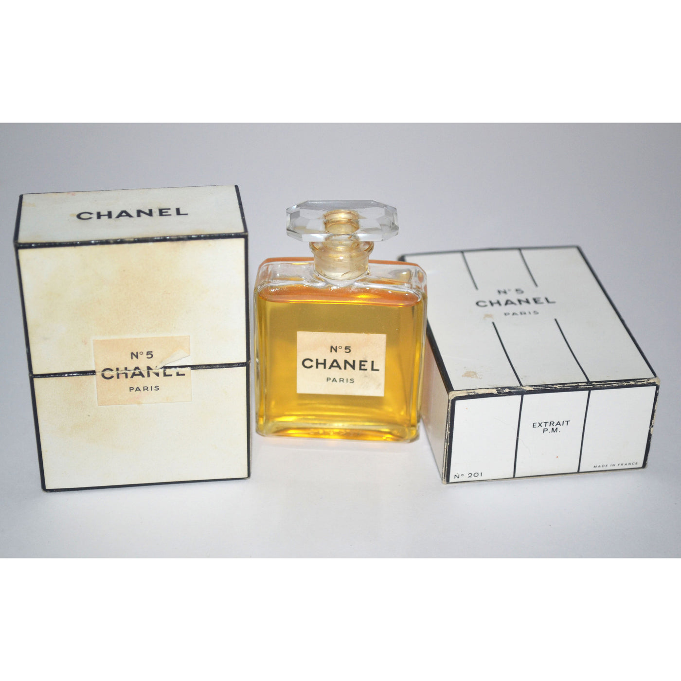Chanel No 5 Perfume with Rare Original Box Packaging Vintage Old Full Glass  Bottle Made in France Extrait TPM No 200 Black White