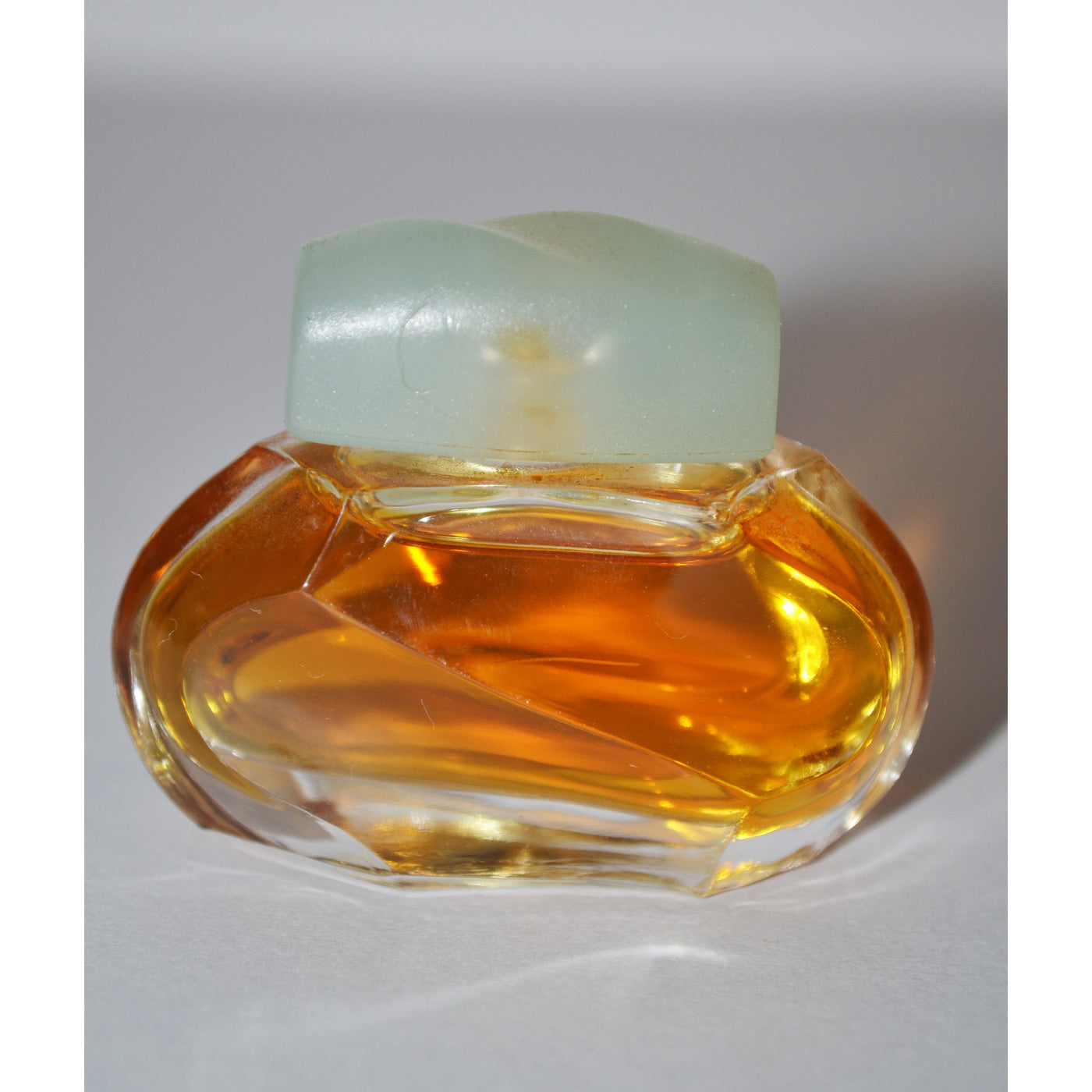 Vintage Knowing Parfum Mini By Estee Lauder 