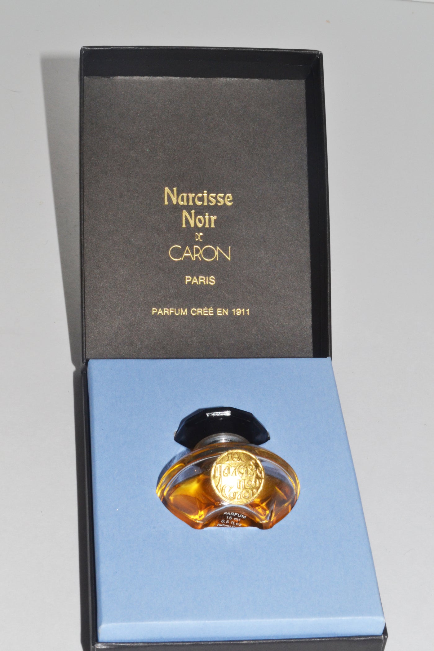 Narcisse Noir Parfum By Caron
