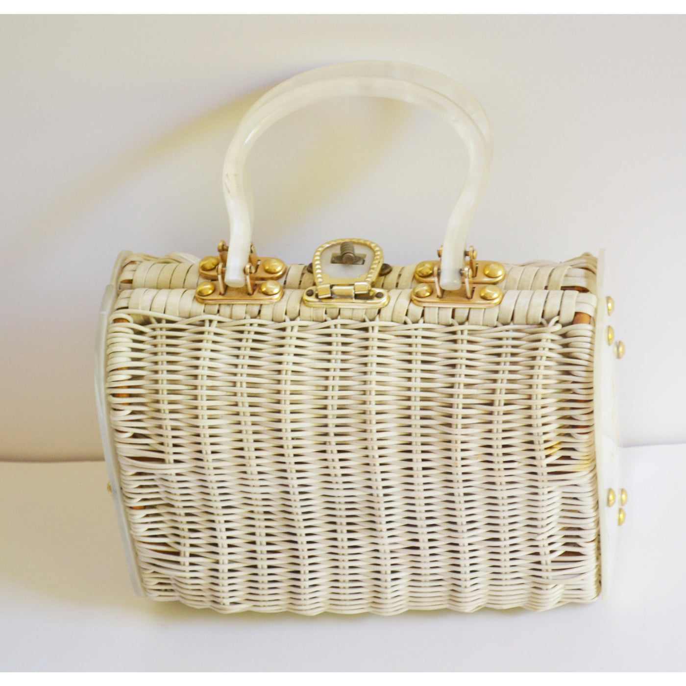 Vintage White Lucite & Wicker Purse – Quirky Finds