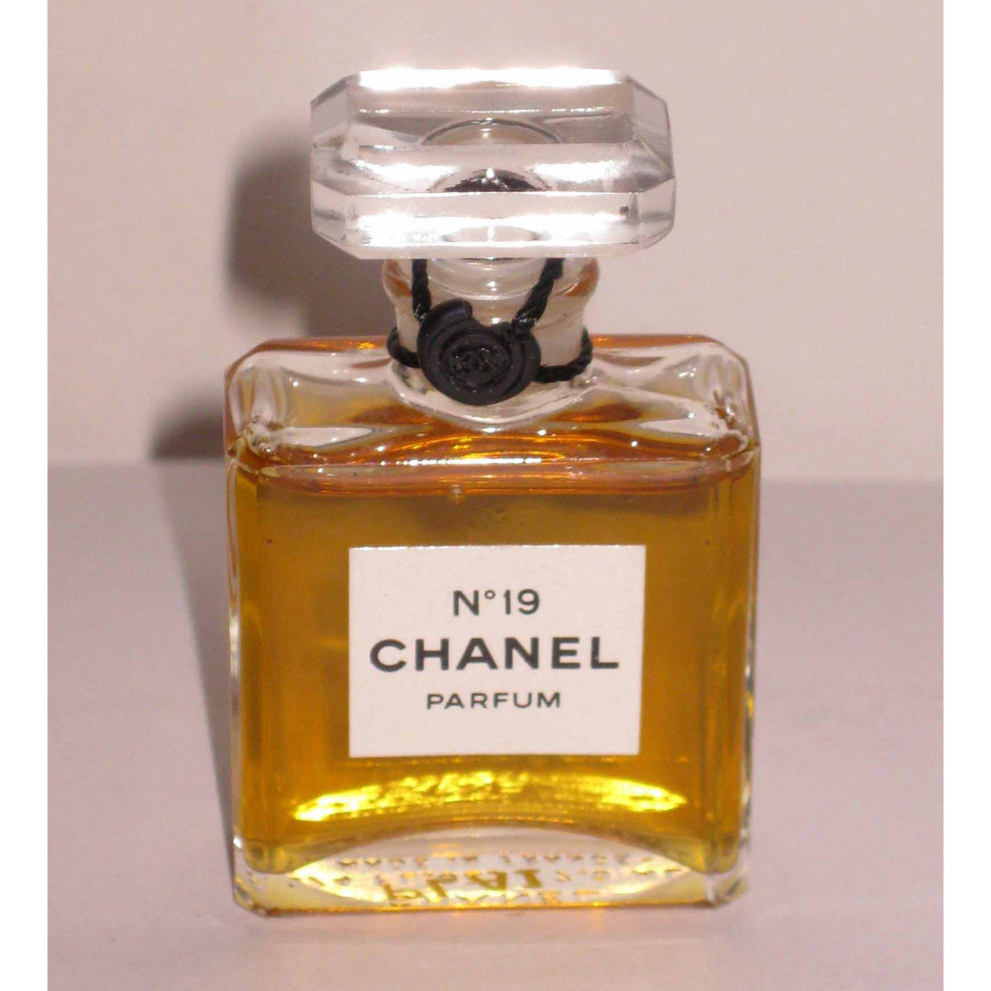 Vintage Chanel No 19 Parfum