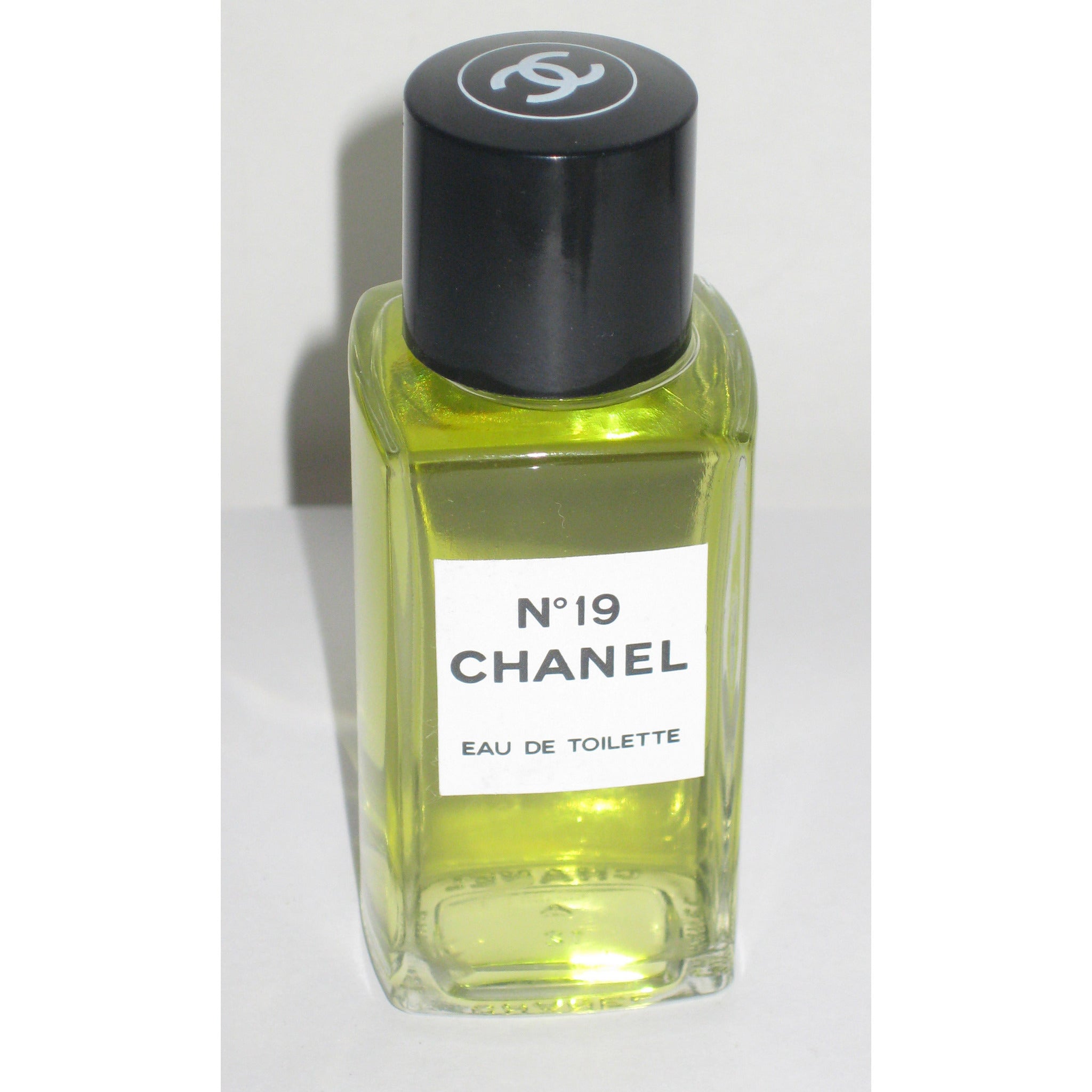 Chanel No 19 Eau De Toilette – Quirky Finds