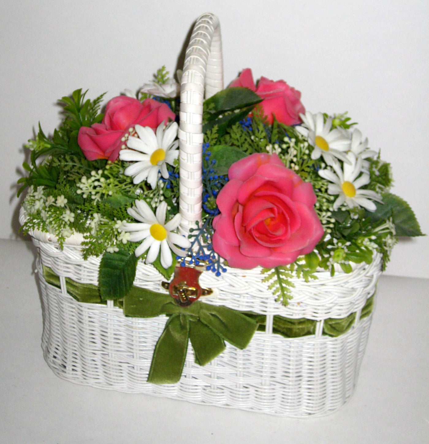 Vintage Flower Bed Wicker Basket Purse