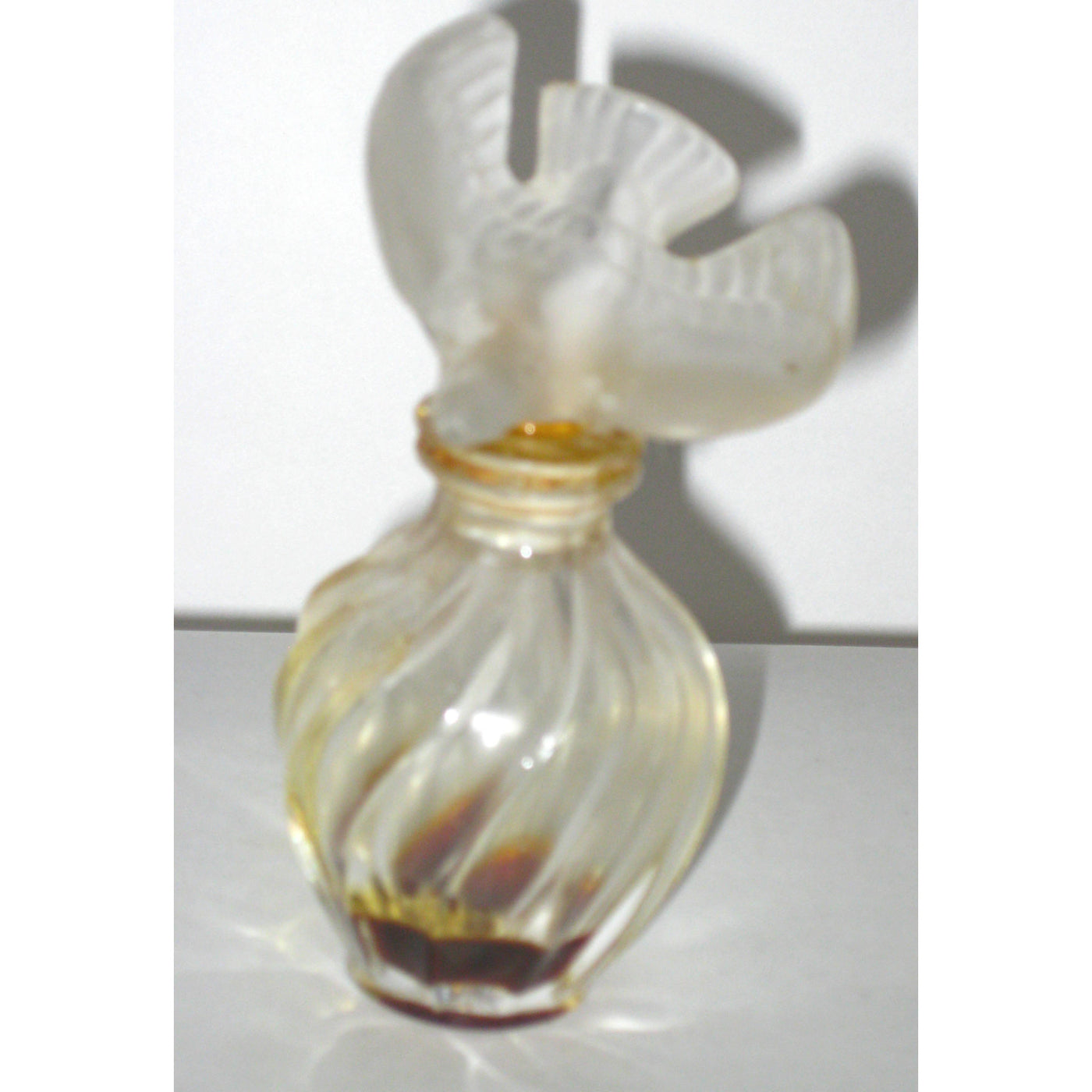 L'air Du Temps Single Dove Lalique Perfume Bottle By Nina Ricci