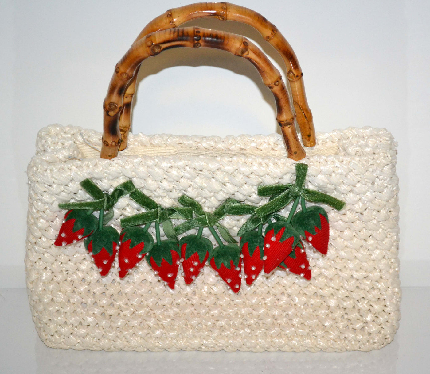 Vintage "It's In The Bag" For Ritter Strawberry Bamboo Handle Straw Purse